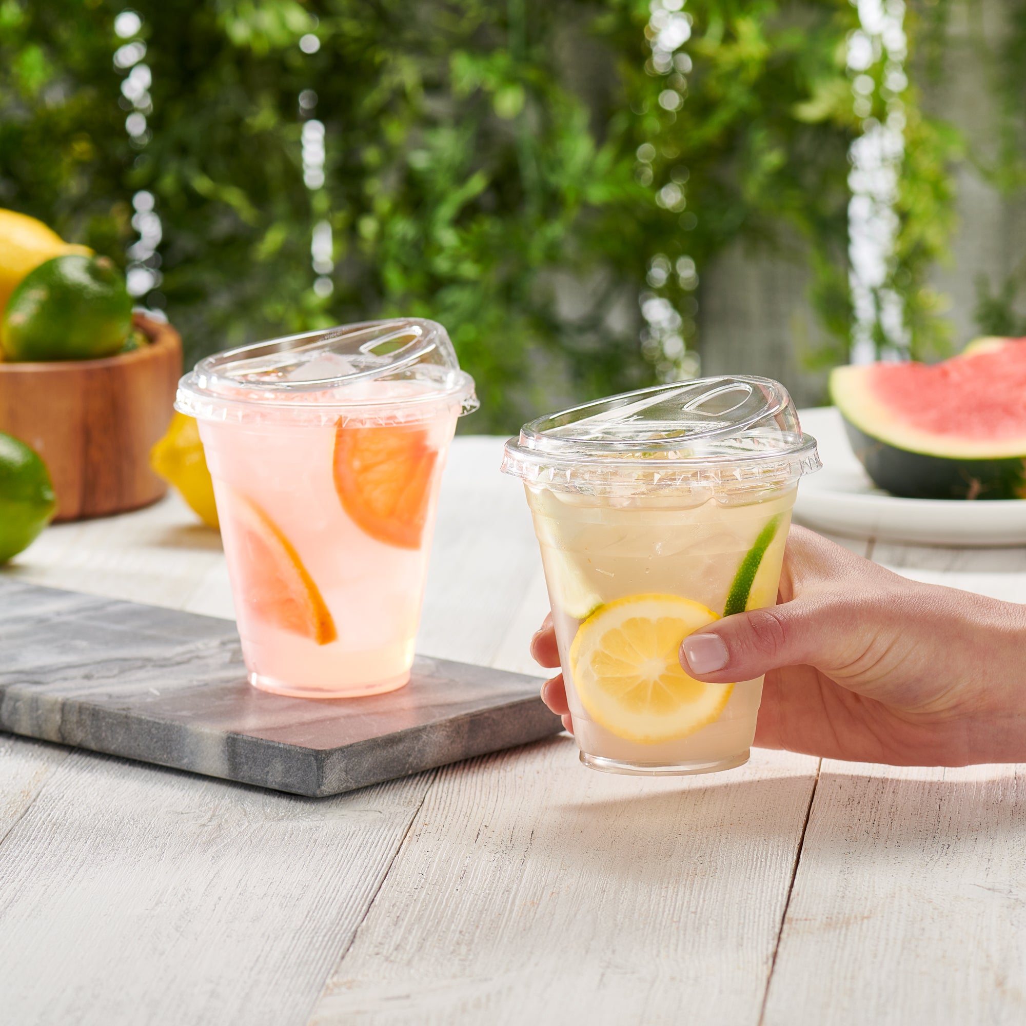 12 oz. Crystal Clear Plastic Cups With Strawless Sip-Lids - Comfy Package