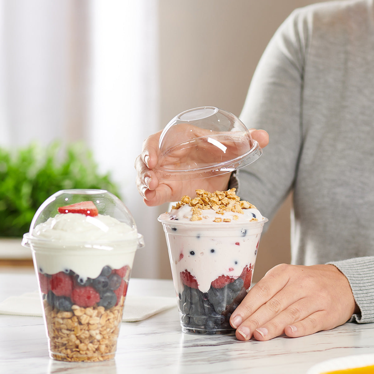 12 oz. Clear Plastic Cups With No Hole Dome Lids - Comfy Package