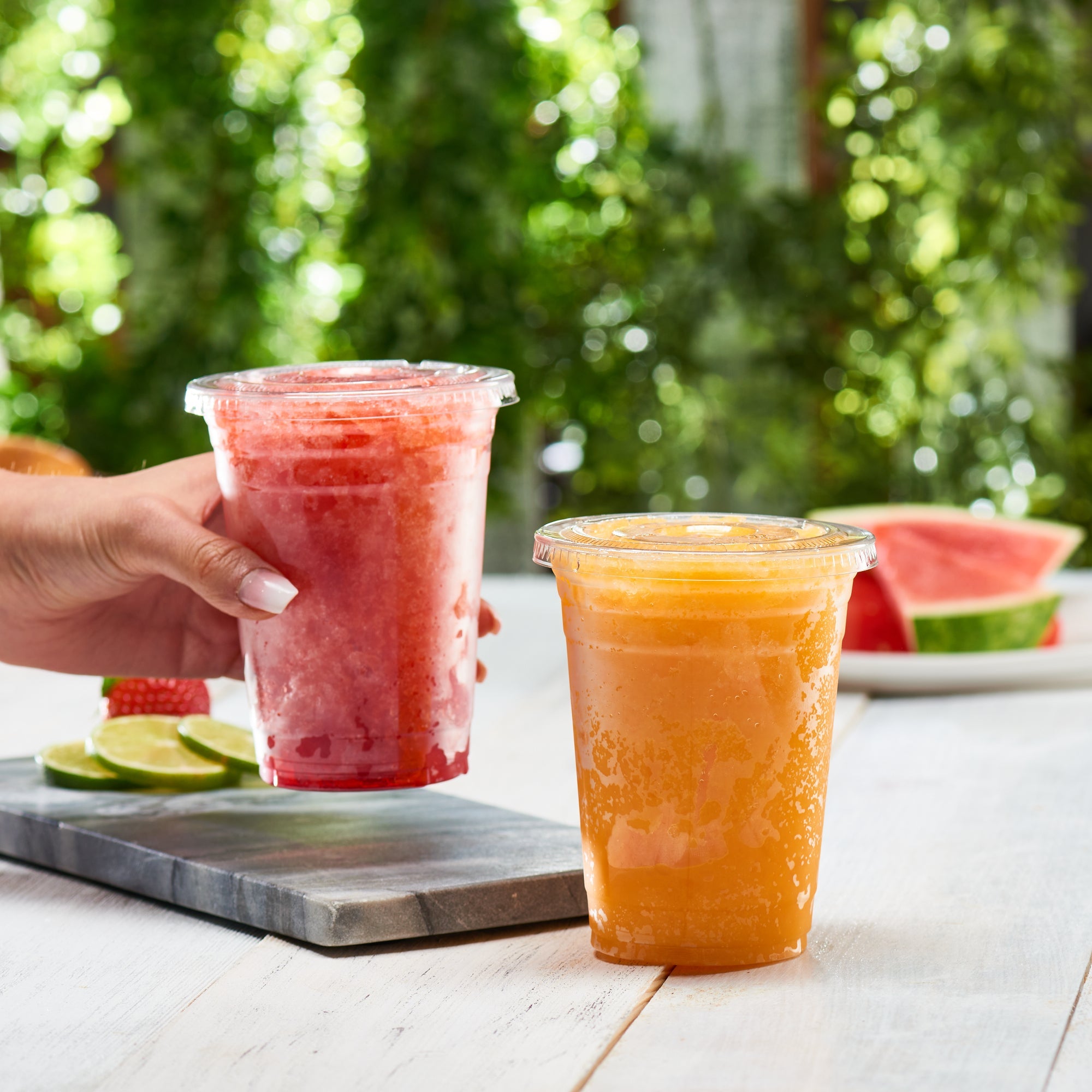 16 oz. Clear Plastic Cups with Flat Lids - Comfy Package
