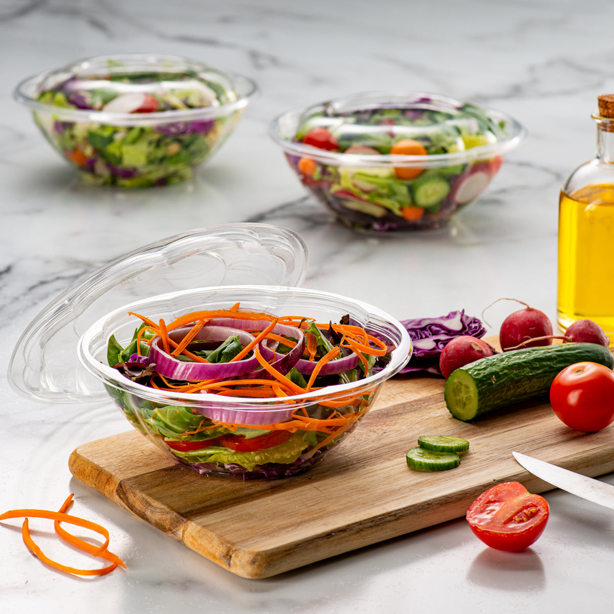 24 oz. Plastic Salad Bowls To-Go With Airtight Lids - Comfy Package