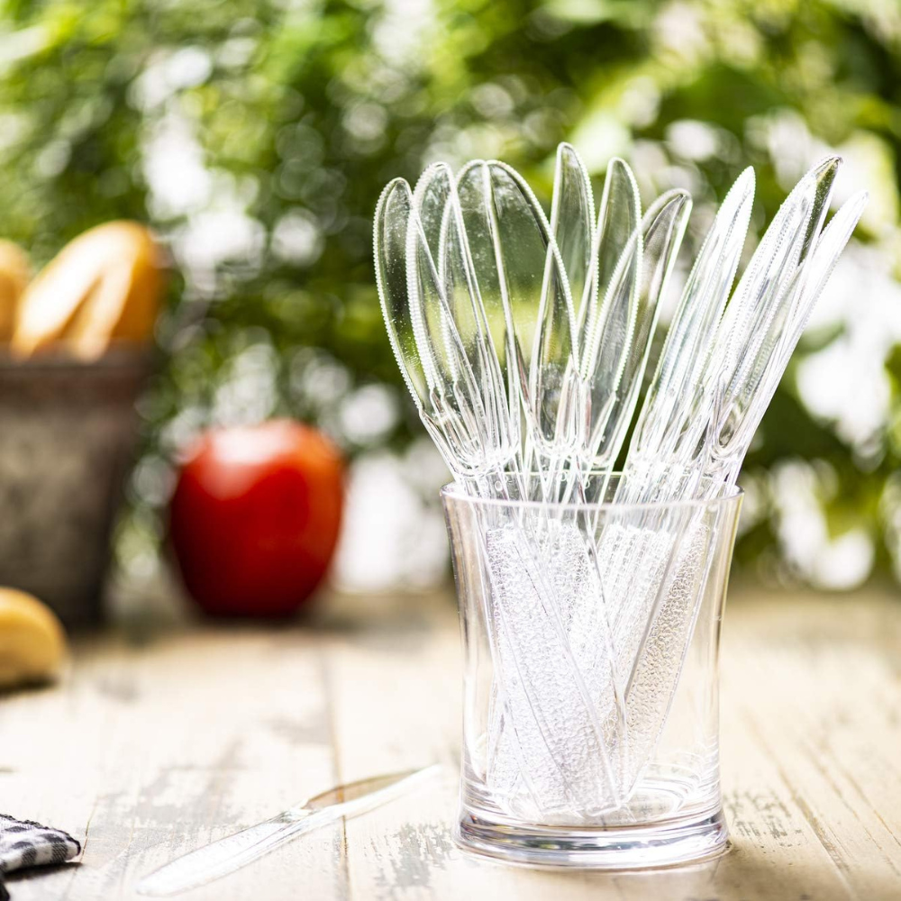 Heavyweight Disposable Clear Plastic Knives - Engraved Design - Comfy Package