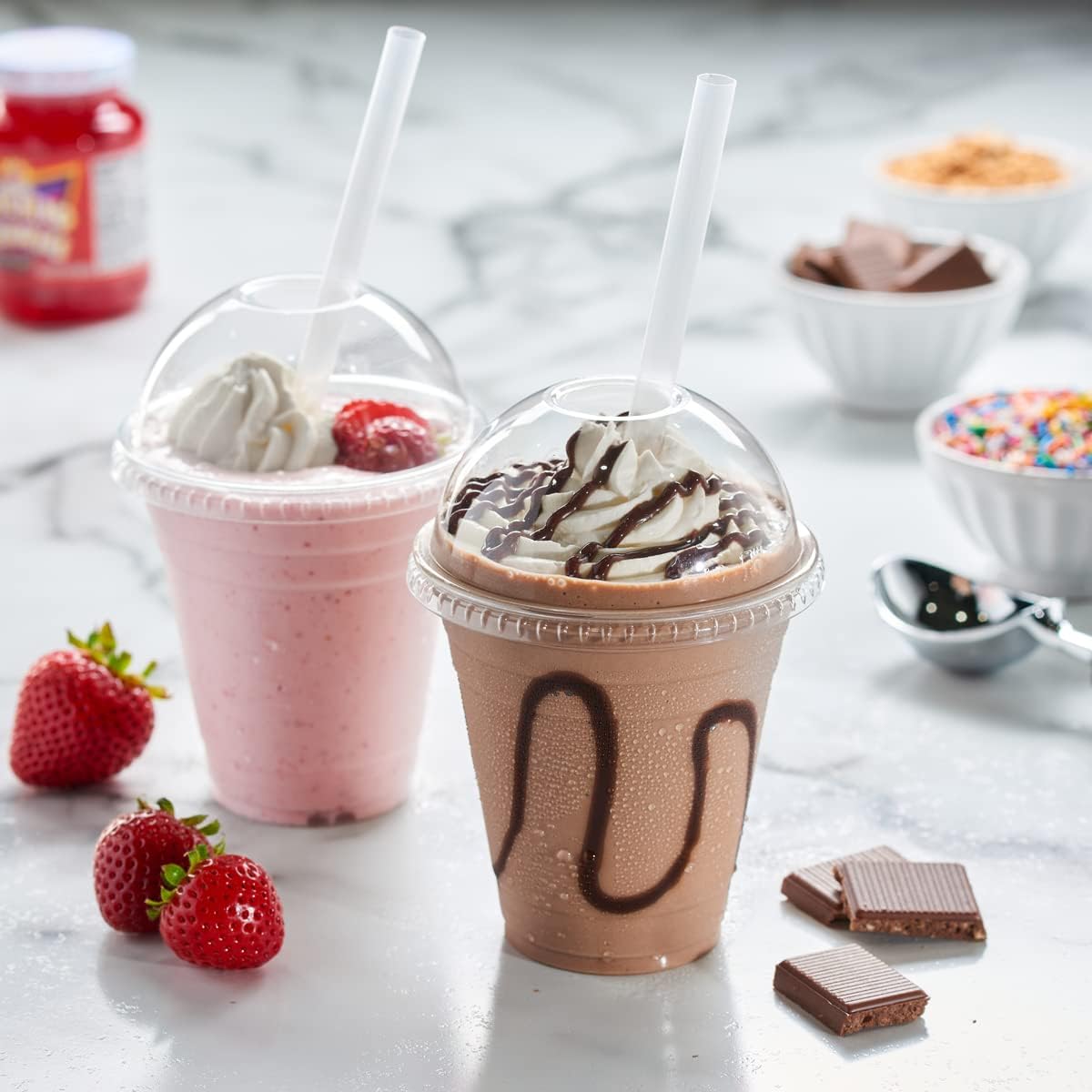 12 oz. Plastic Cups with Dome Lids - Comfy Package