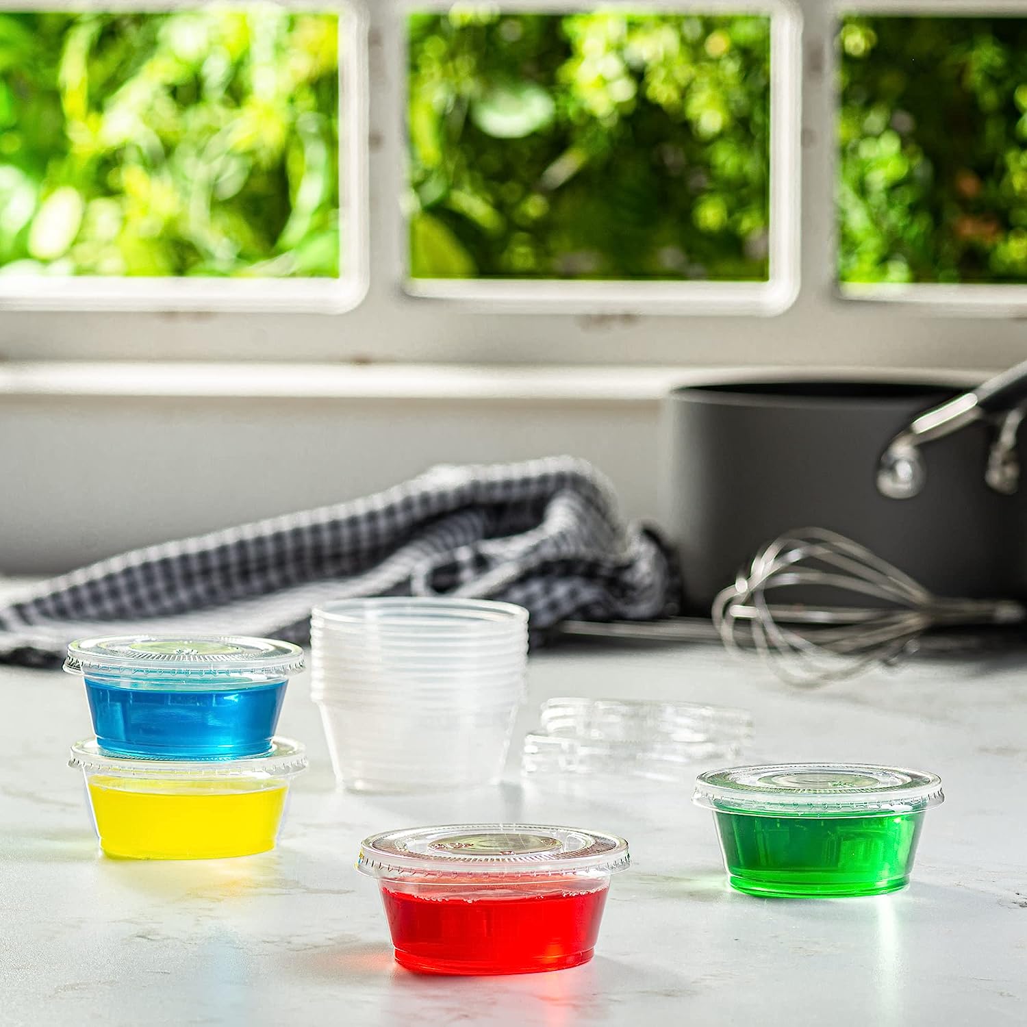 3.25 oz. Plastic Disposable Portion Cups With Lids - Souffle Cups - Comfy Package