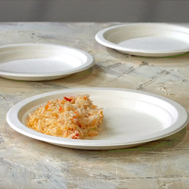 7 Inch Heavy-Duty Plates Eco-Friendly 100% Compostable Disposable Sugarcane Paper Plates