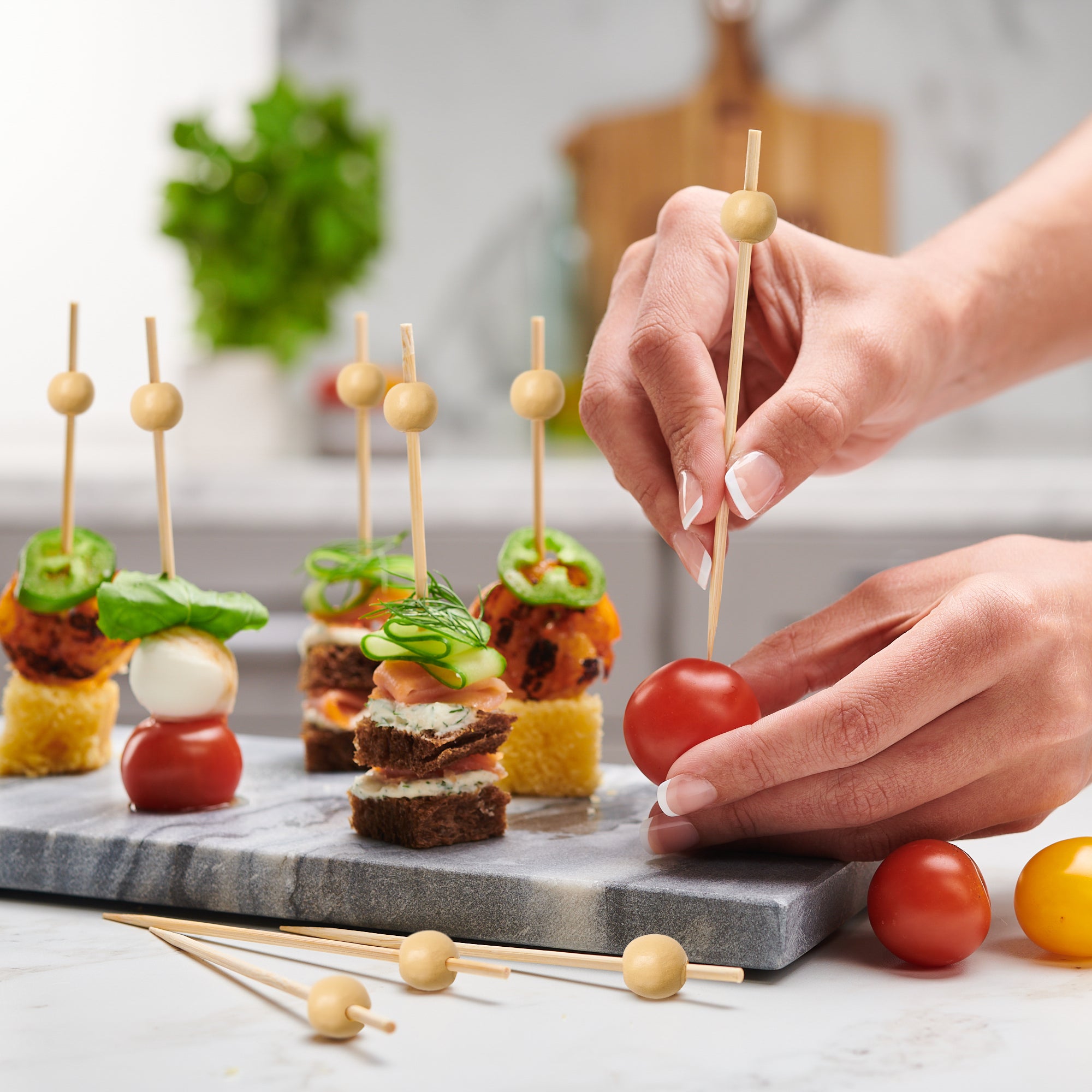 4.7 Inch Wooden Pick Skewers for Drinks & Appetizers - Comfy Package