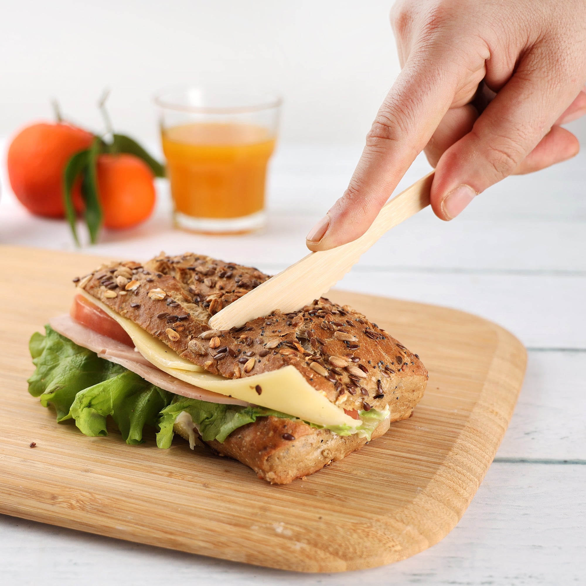 Natural Bamboo Disposable Knives - Comfy Package