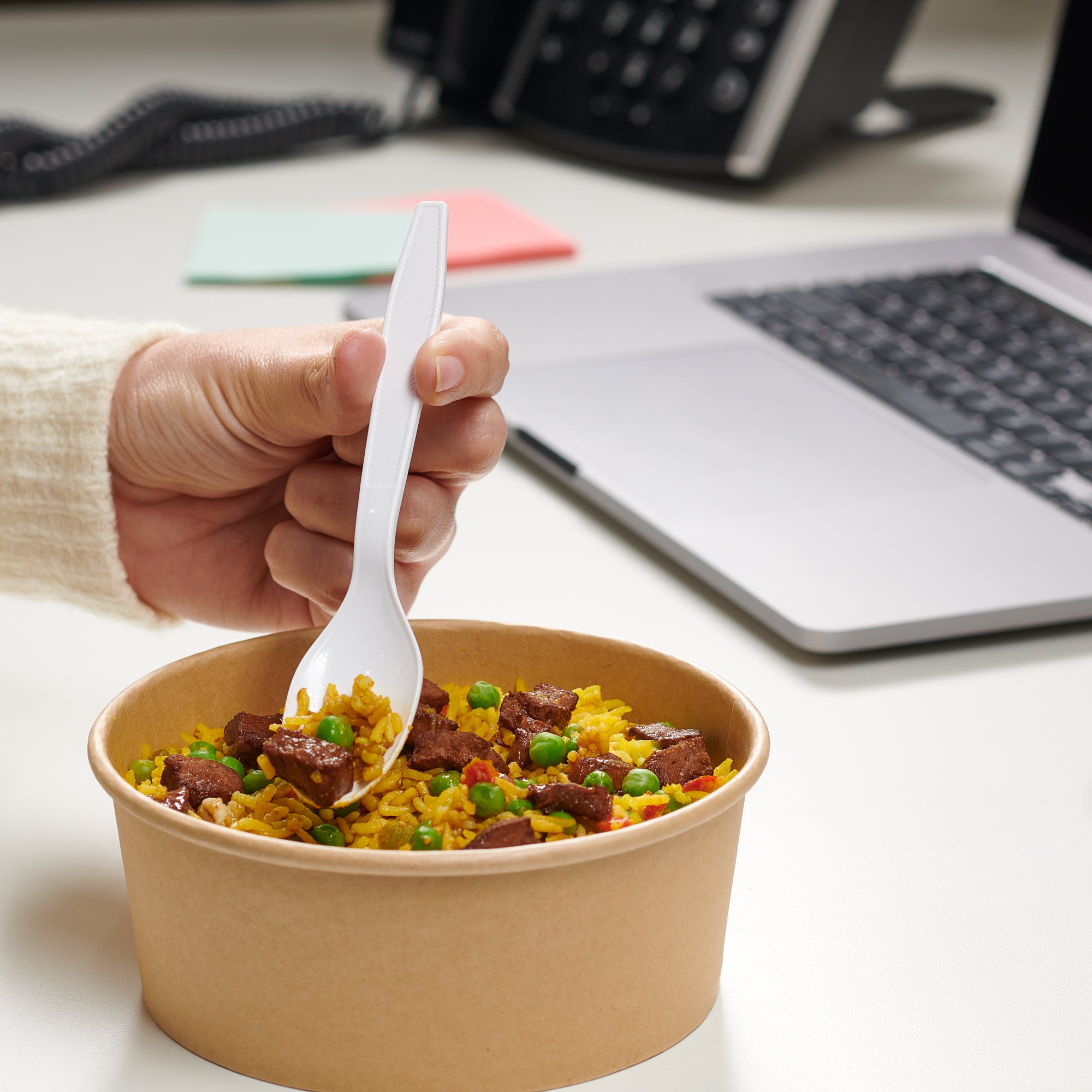 Extra Heavyweight Disposable White Plastic Soup Spoons - Comfy Package