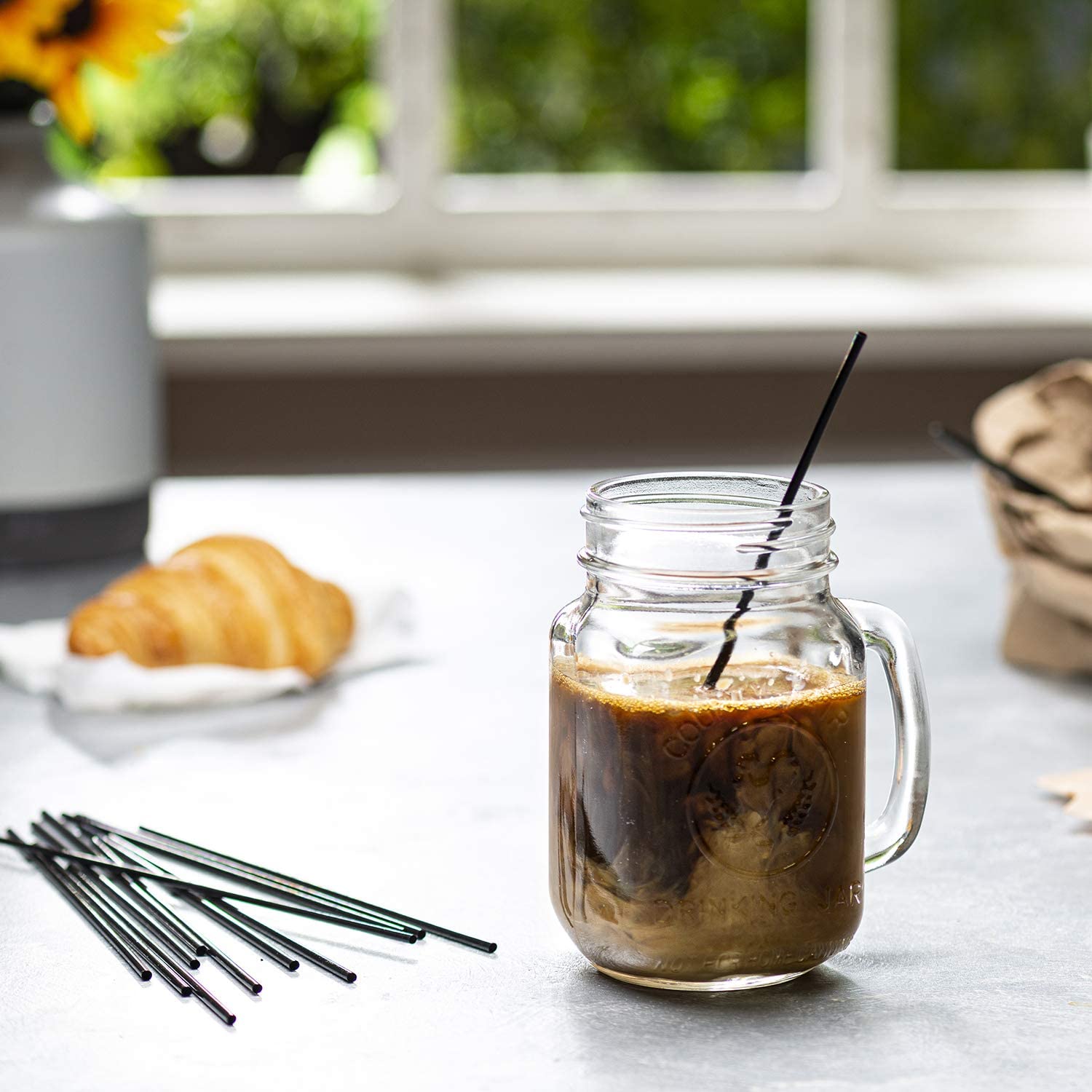 7 Inch Plastic Sip Stirrers/Straws - Disposable Stir Sticks for Coffee & Cocktail - Black - Comfy Package