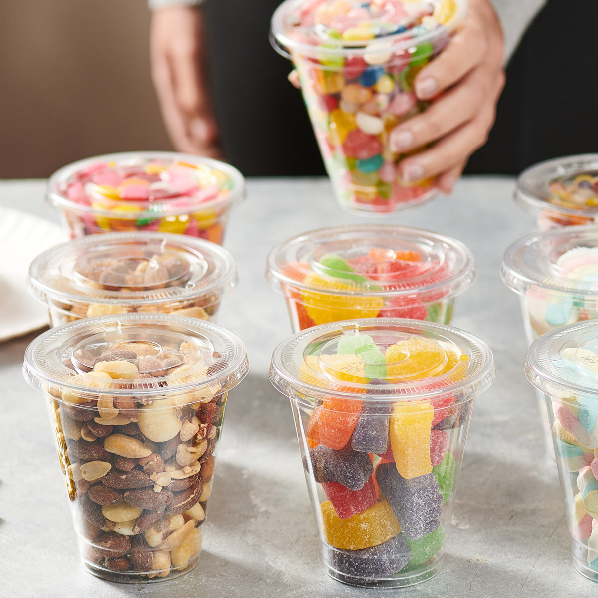 12 oz. Clear Plastic Cups With No Hole Flat Lids - Comfy Package