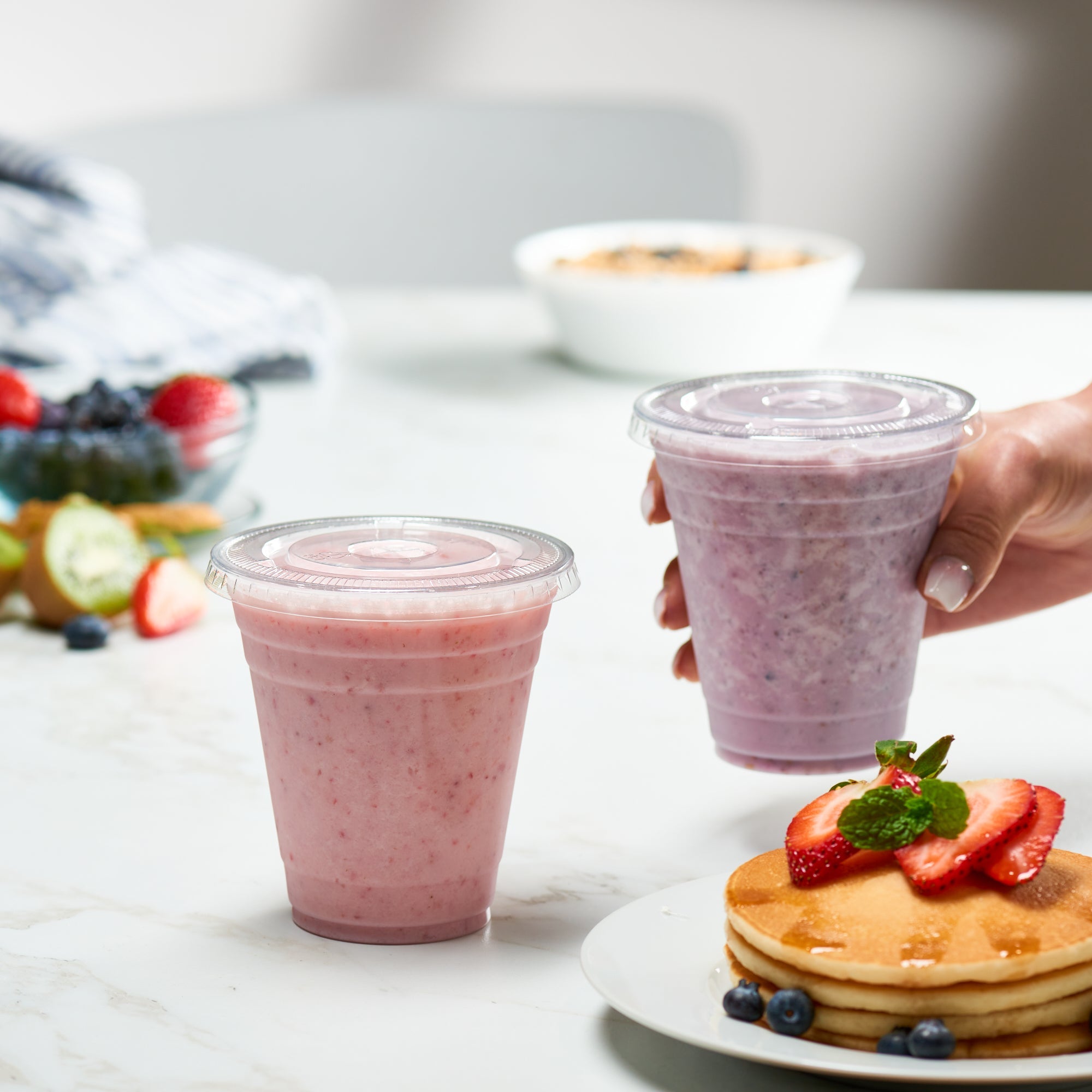 12 oz. Crystal Clear Plastic Cups With Flat Lids - Comfy Package