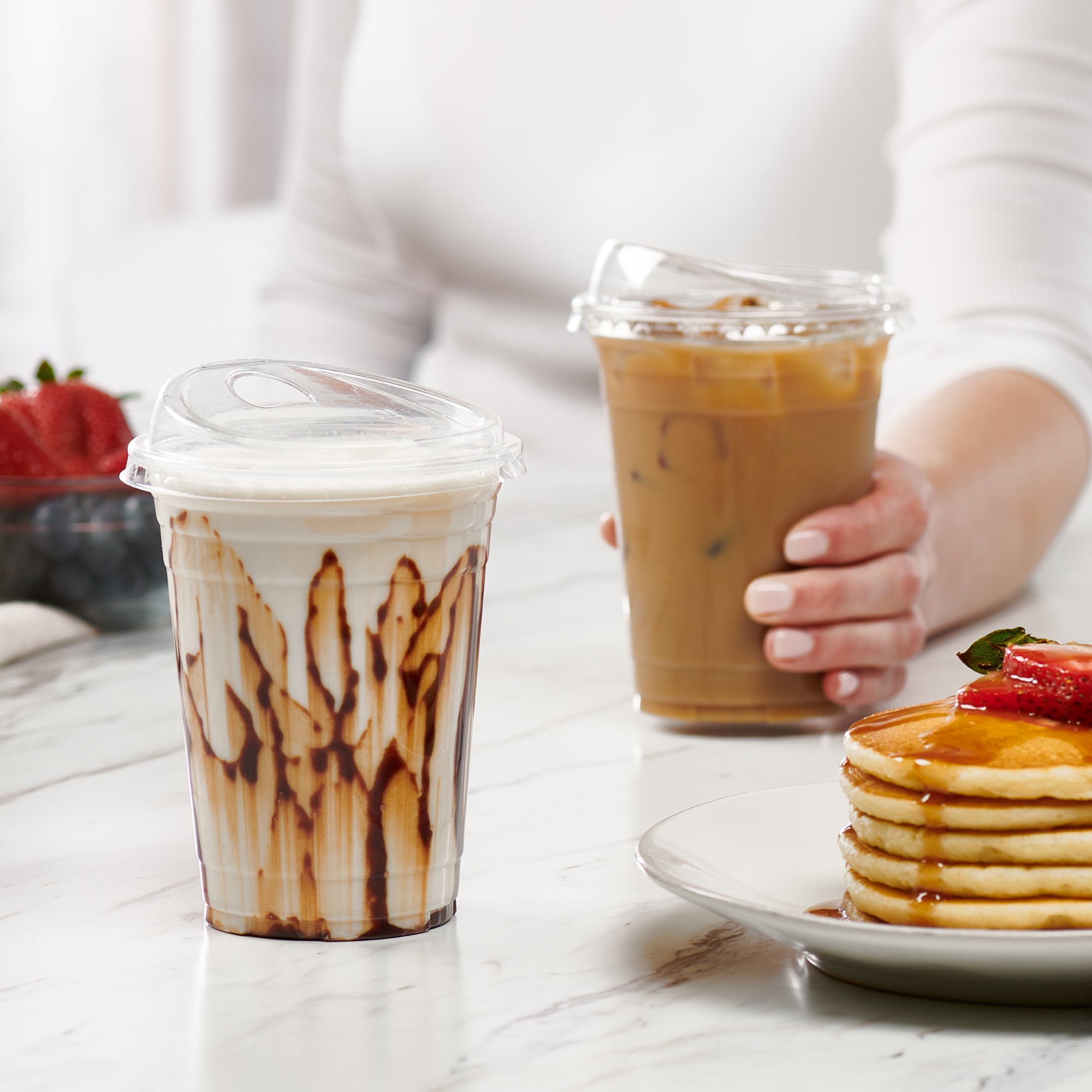 16 oz. Crystal Clear Plastic Cups With Strawless Sip-Lids