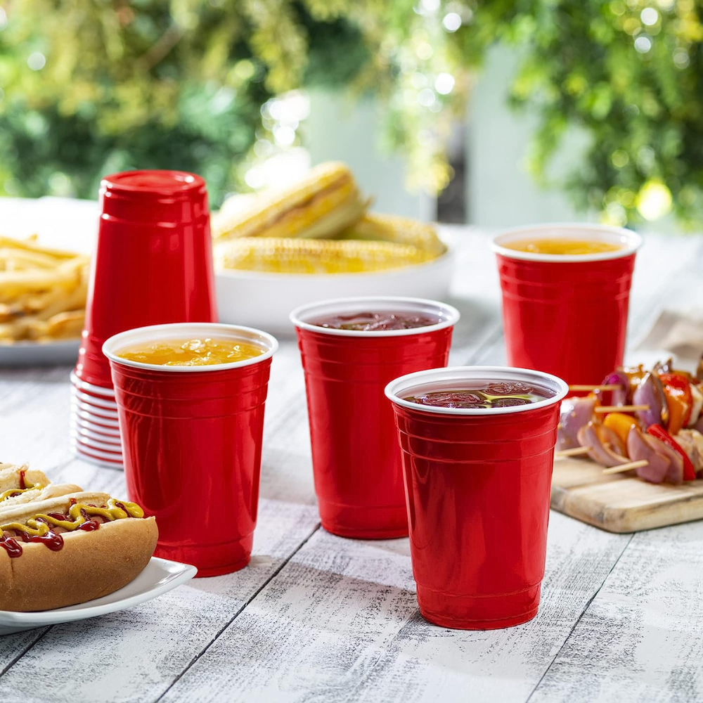 Disposable Party Plastic Cups 18 oz. Red Drinking Cups