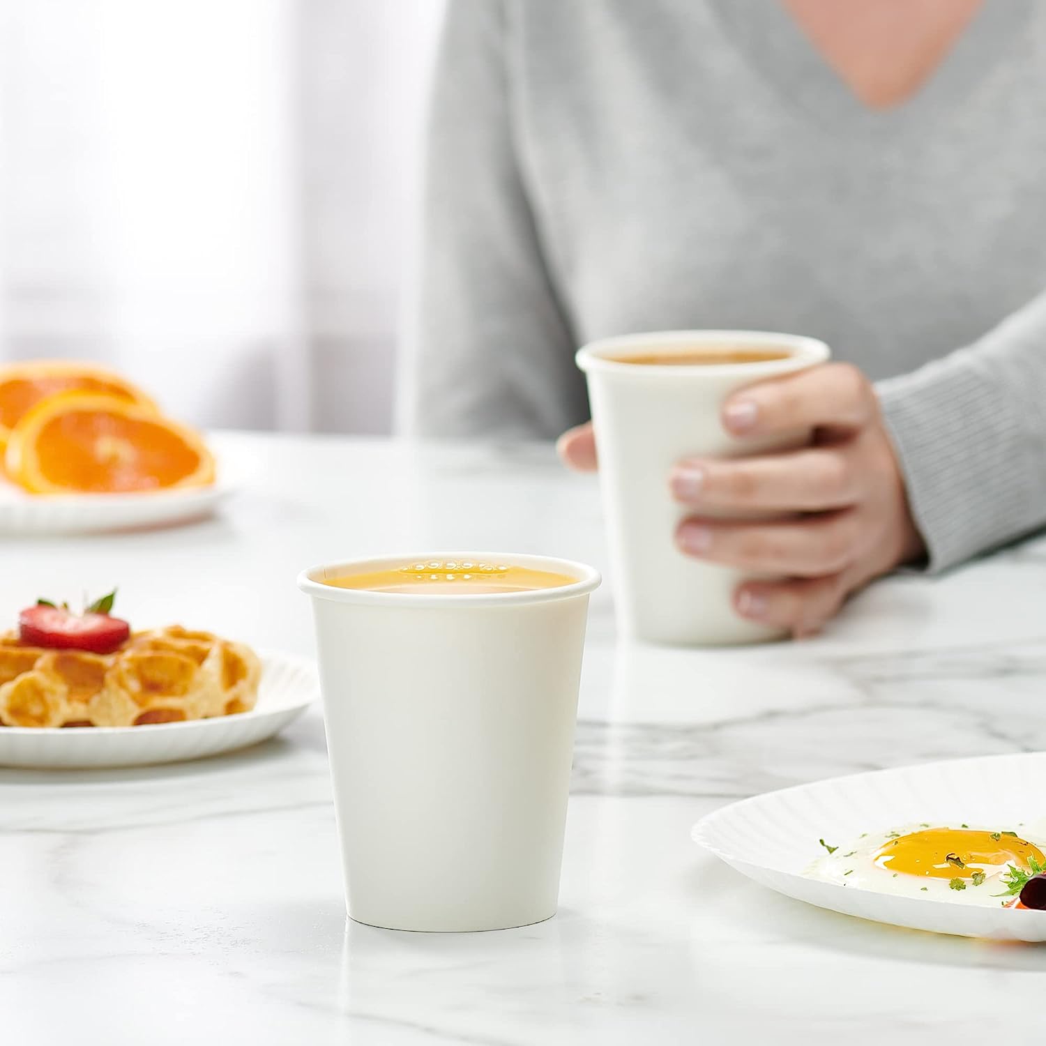 10 oz. Squat White Paper Hot Cups - Comfy Package
