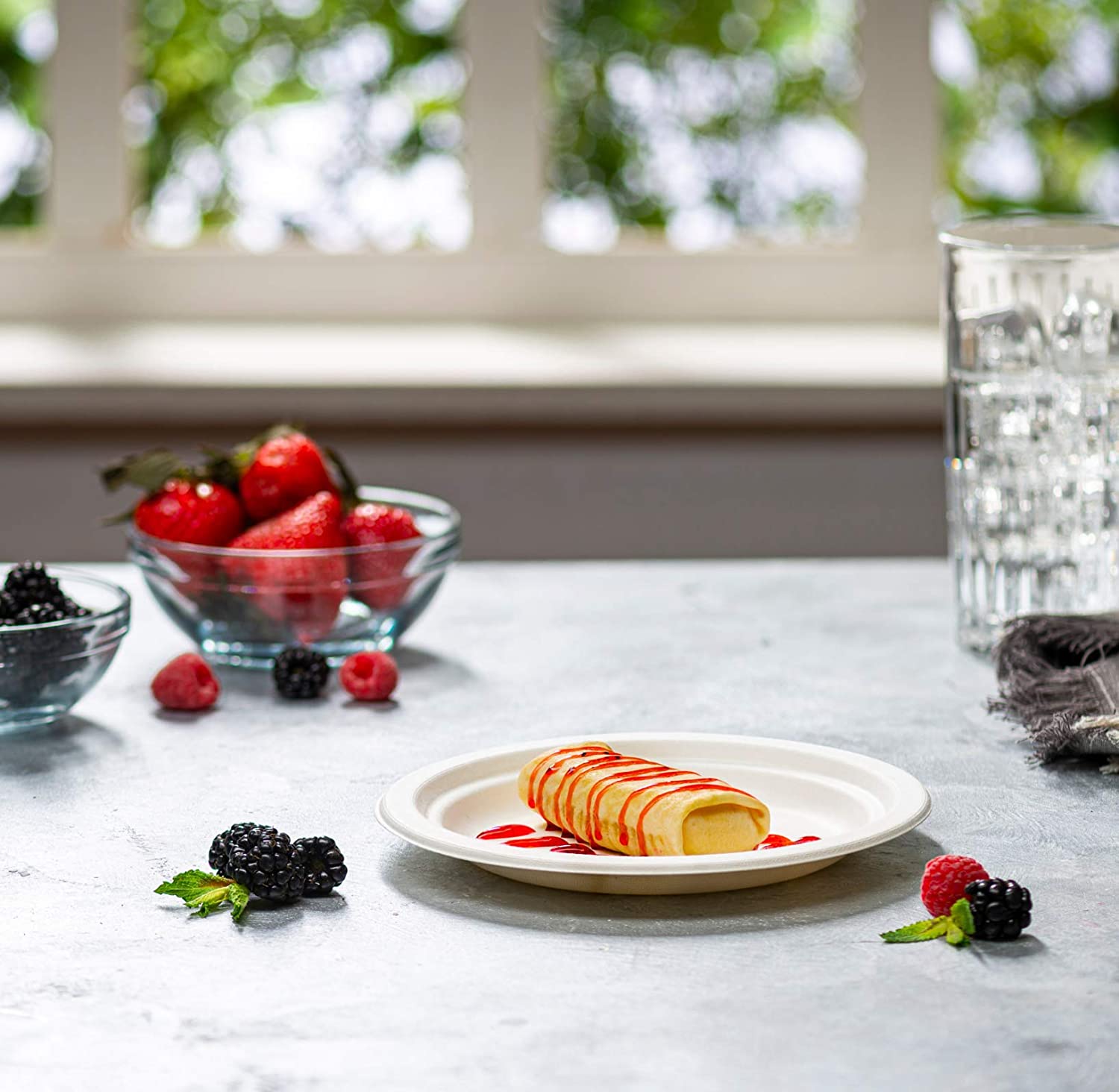 7 Inch Heavy-Duty Plates Eco-Friendly 100% Compostable Disposable Sugarcane Paper Plates - Comfy Package