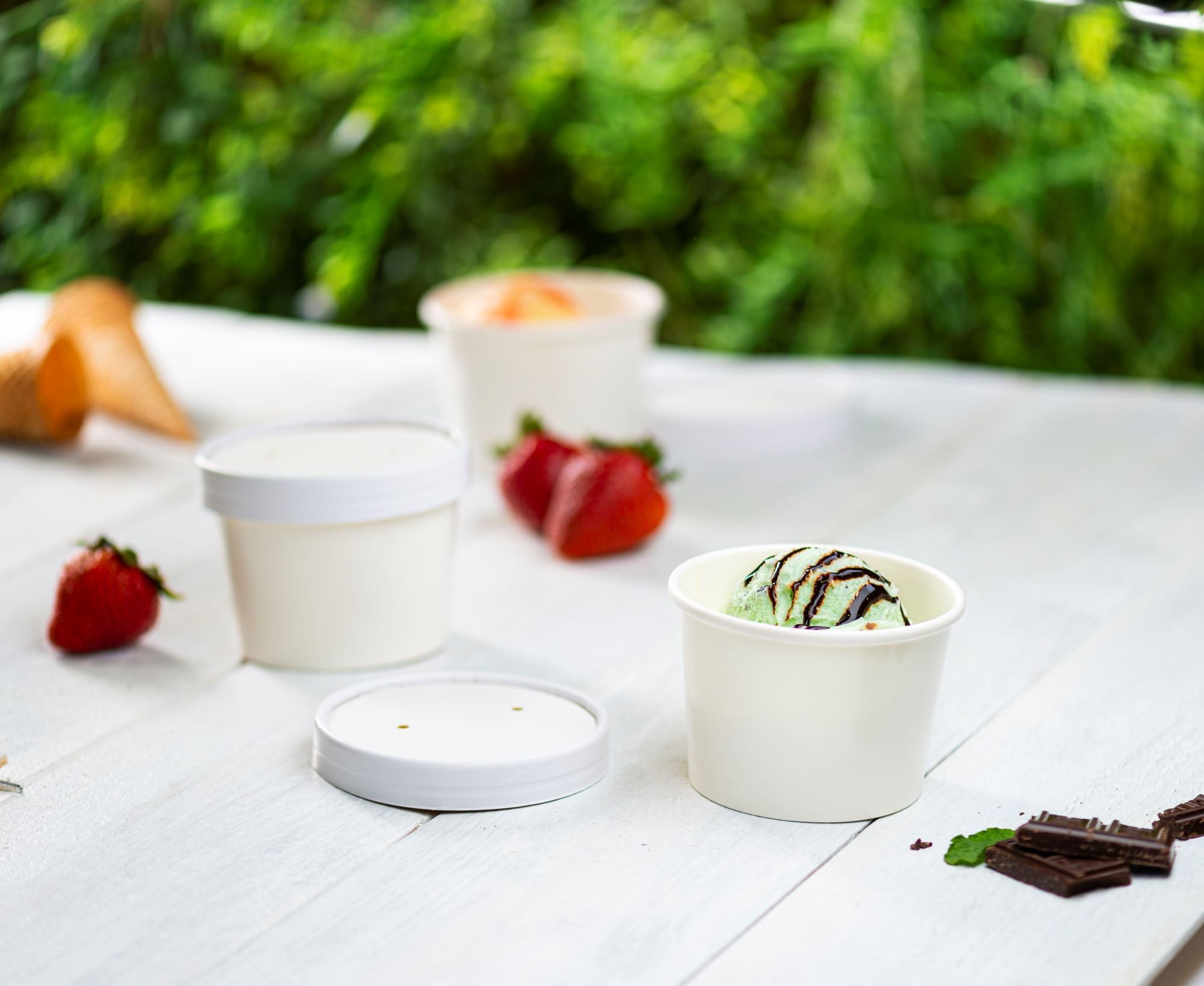 8 oz. Paper Food Containers With Vented Lids, To Go Hot Soup Bowls - White - Comfy Package