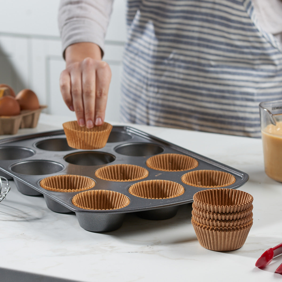 [Case of 12500] Standard Size Kraft Cupcake Liners, Food Grade & Grease-Proof, Baking Cups