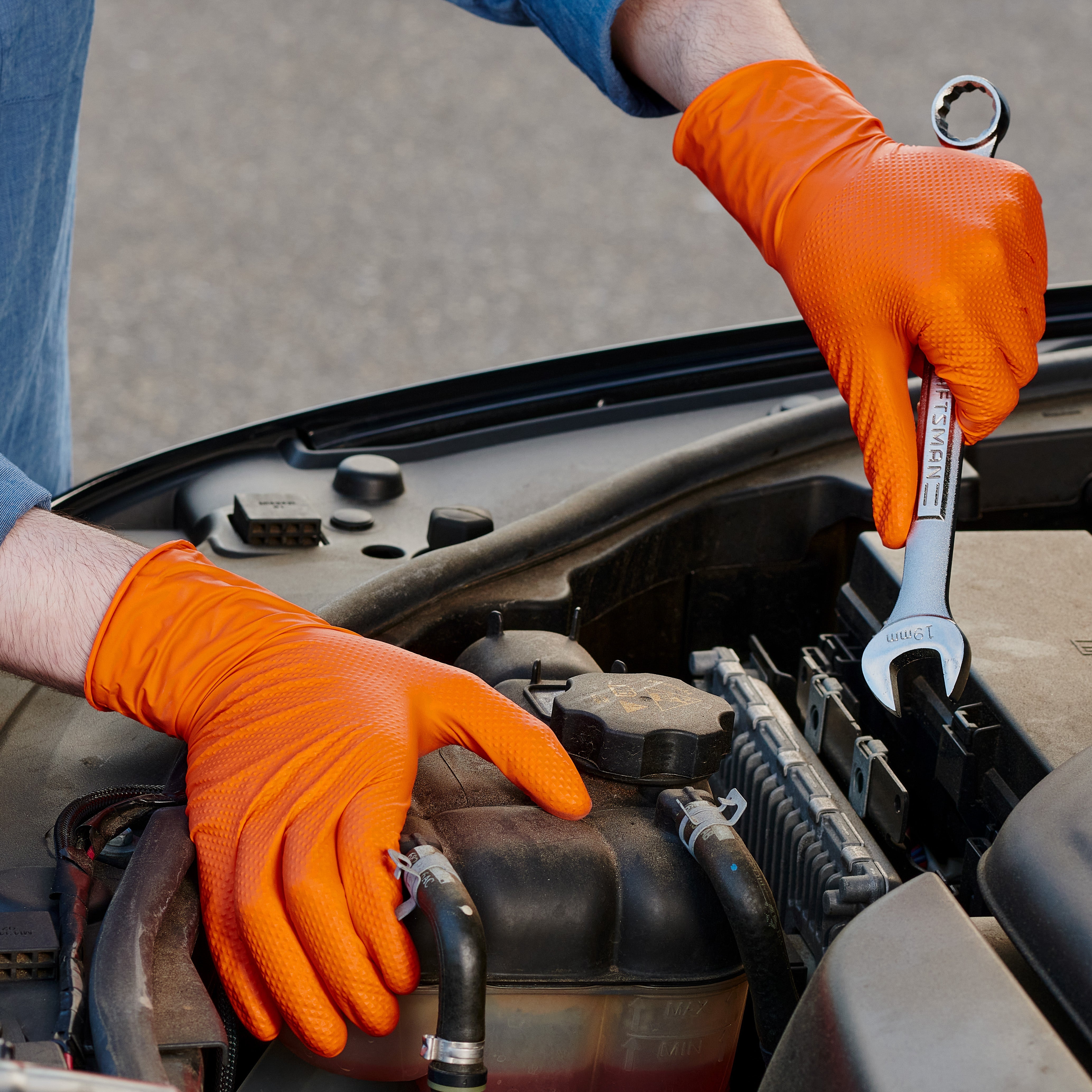 8 Mil Disposable Orange Nitrile Heavy-Duty Gloves - X-Large - Comfy Package