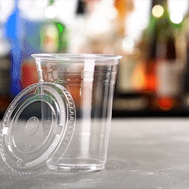 24 oz. Crystal Clear Plastic Cups with Flat Lids - Comfy Package