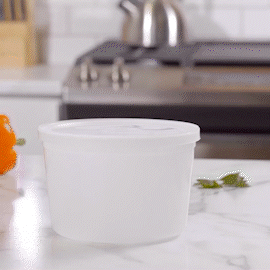 86 oz. Plastic Food Storage Deli Containers With Lids - Comfy Package