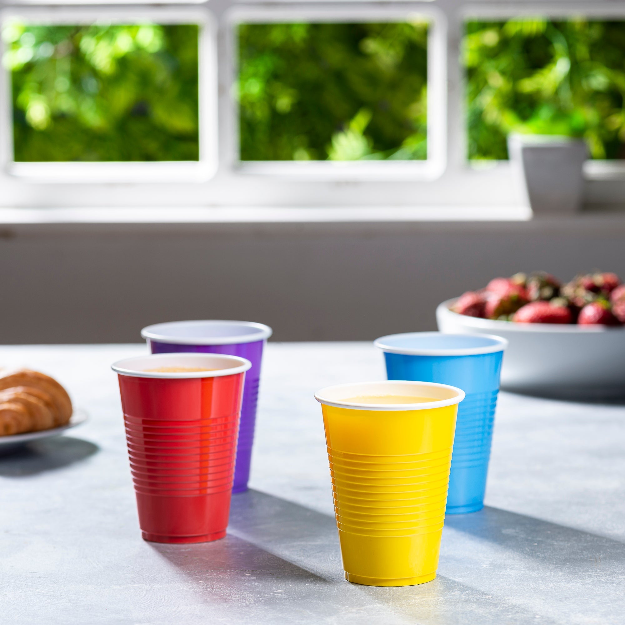 [Case of] Disposable Party Plastic Cups 9 oz. Assorted Colors Drinking Cups