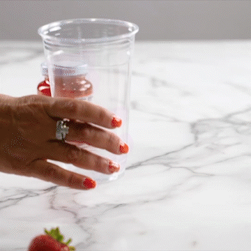 16 oz. Clear Plastic Cups with Dome Lids - Comfy Package
